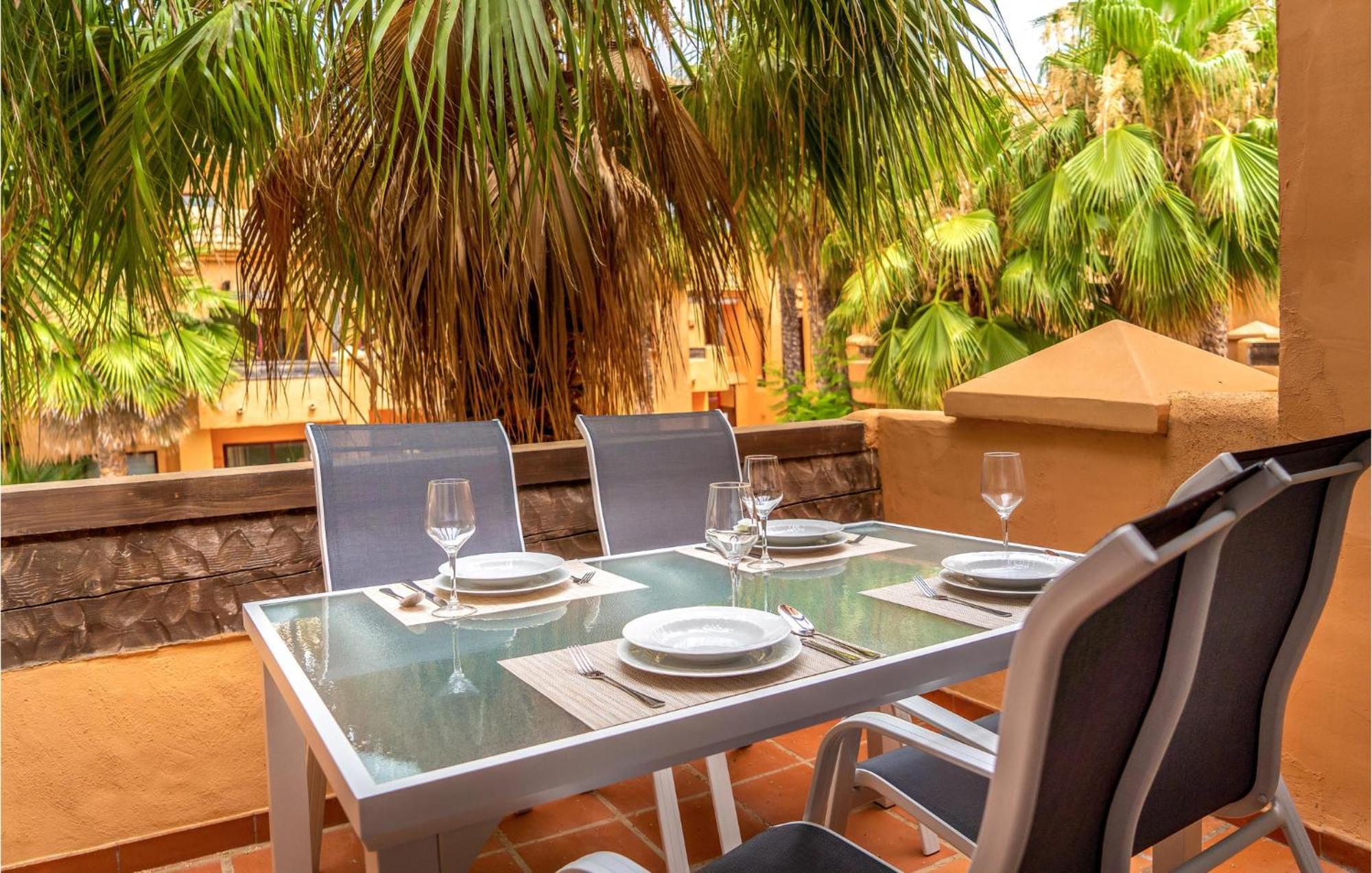 Lovely Apartment In Los Alcazares With Kitchen Dış mekan fotoğraf