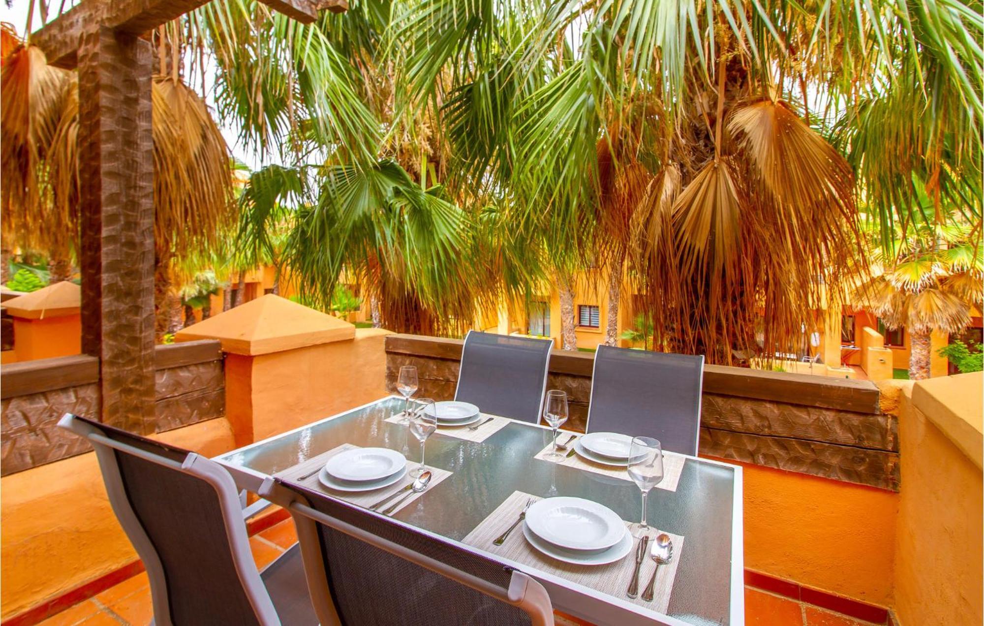 Lovely Apartment In Los Alcazares With Kitchen Dış mekan fotoğraf